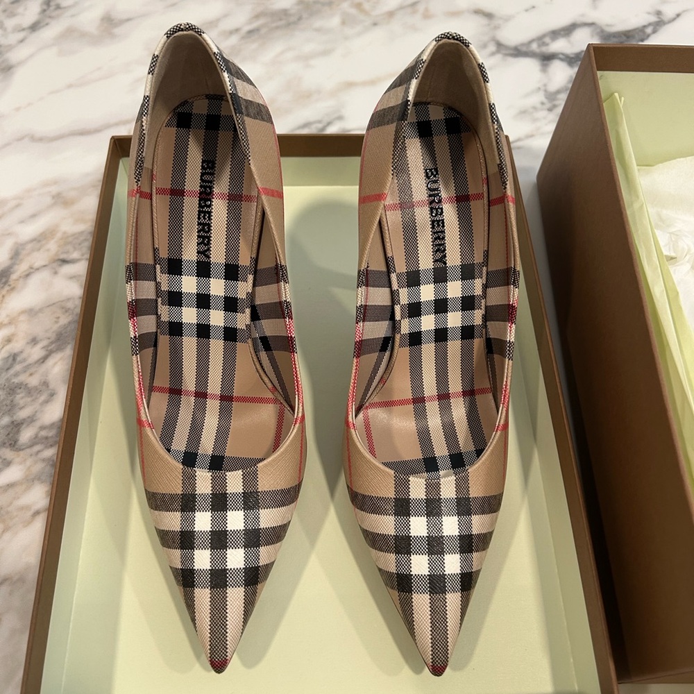 Burberry Beige Checkered Pump Heels